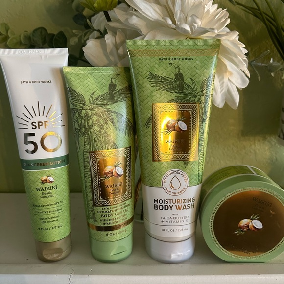 Bath & Body Works Other - Bath & Body Works Waikiki Beach Coconut Suncare Set - Green and Gold